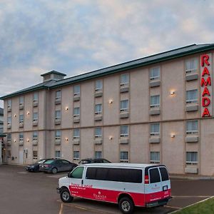 Ramada By Wyndham Red Deer Hotel & Suites